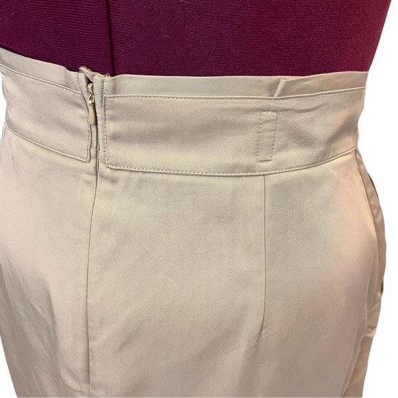 Coord Set: H&M High Waisted Skirt & Banana Republic Tank (Wardrobe Essential) - Picture 9 of 15